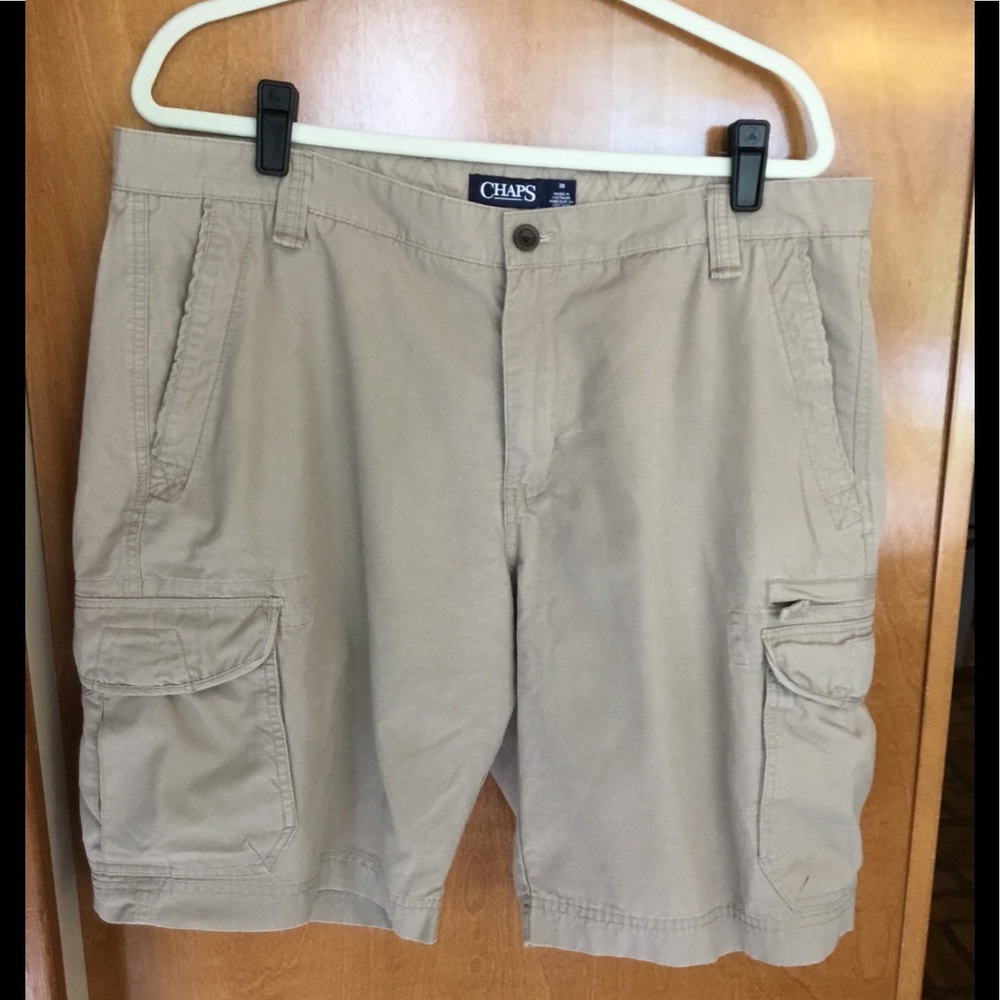 Chaps men’s cargo shorts. Size 38.